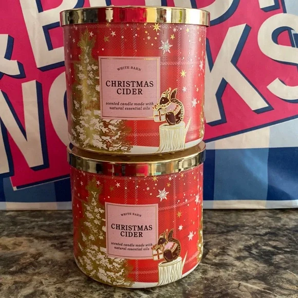 Bath & Body Works 3-Wick candles - Picture 2 of 7